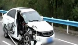 新闻爆料车祸最新消息,多车相撞事故致多人受伤，现场紧急救援中